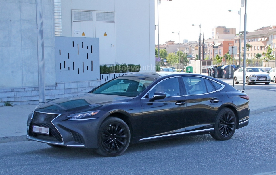 tokyo 2017 lexus se tung ra ls f 2019 tai trien lam