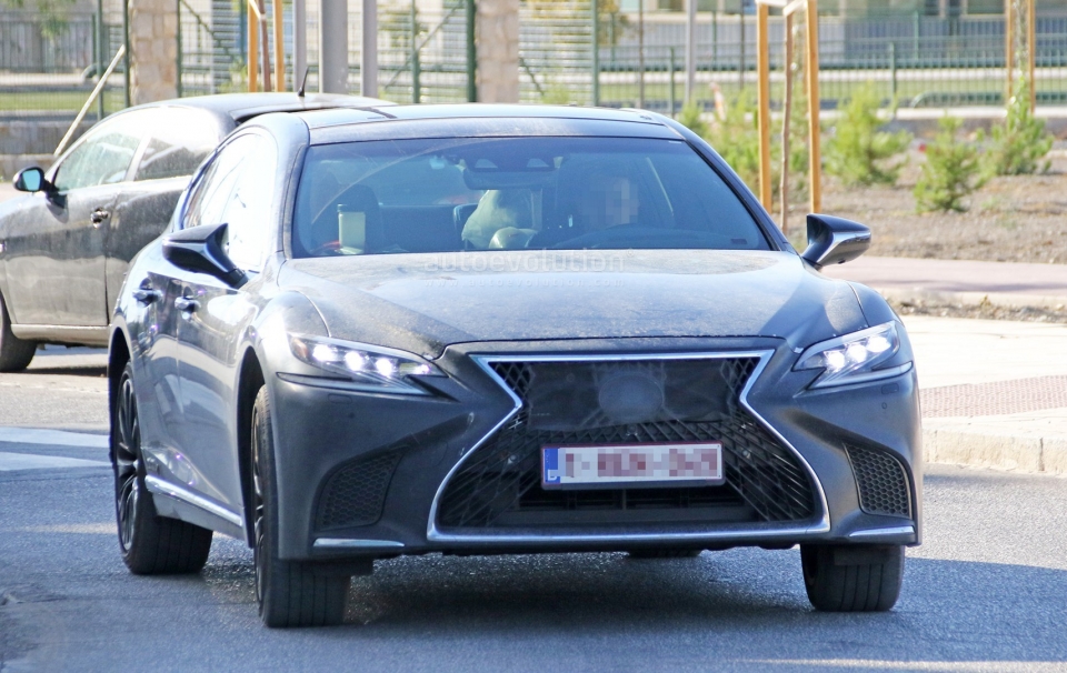 tokyo 2017 lexus se tung ra ls f 2019 tai trien lam