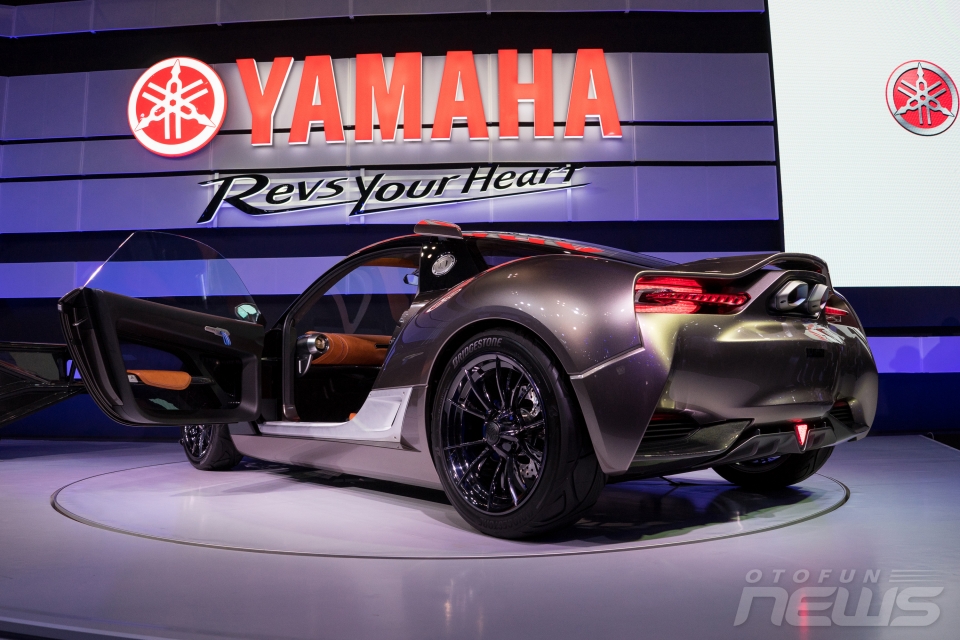 tokyo 2017 yamaha se trinh dien mot mau o to y tuong hoan toan moi