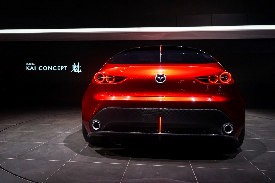 tokyo 2017 man nhan voi phien ban y tuong cua mazda3 2019