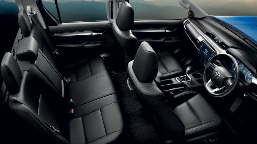 toyota hilux 2018 xuat tran tai thai lan voi ngoai hinh giong tacoma