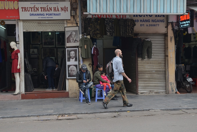 tra lai via he cho nguoi di bo tai ha noi coc van nhay khoi dia