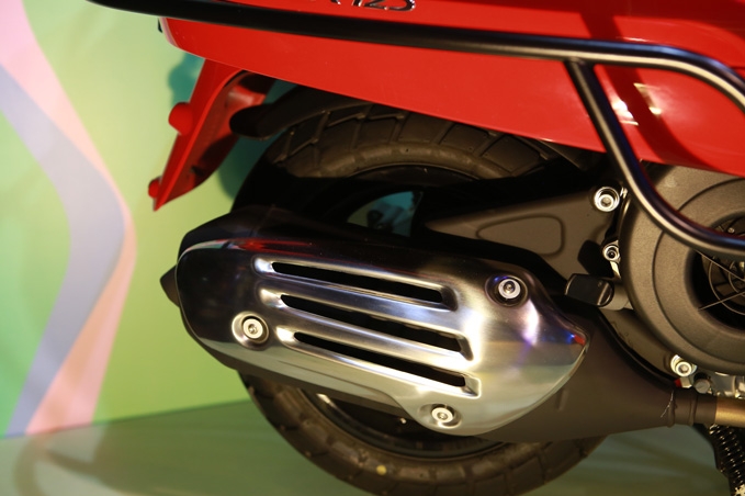 chiec xe khong danh cho so dong vespa lx iget 125 co gia 679 trieu vnd