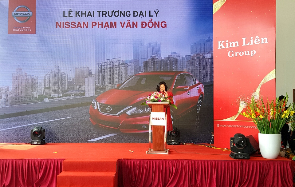 khai truong dai ly 3s nissan pham van dong tai ha noi