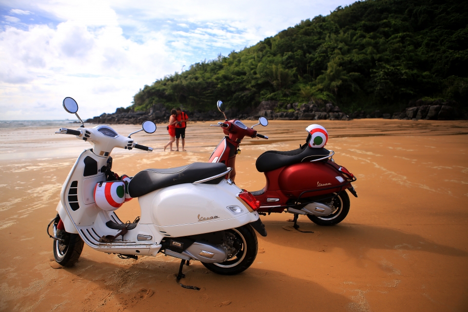 vespa gts super 2017 quyen ru cam xuc va tu do