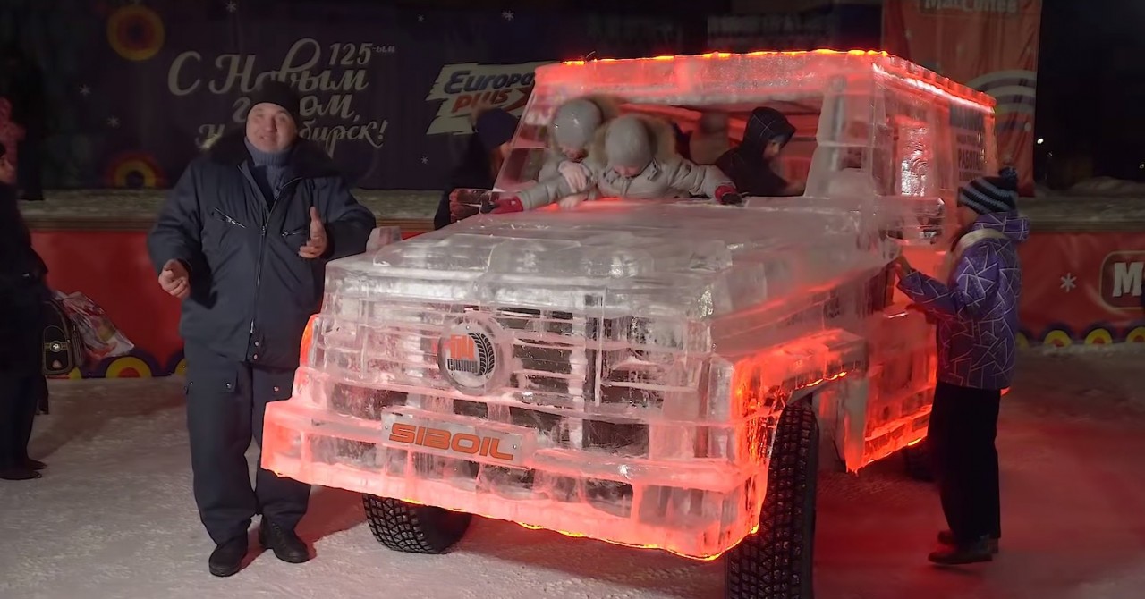 Dân chơi Nga chế tạo xe Mercedes G-Wagon bằng băng đá