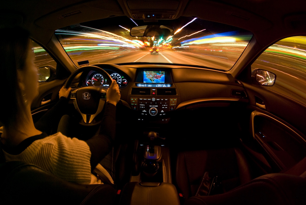7 lời khuyên giúp bạn lái xe ban đêm an toàn hơn