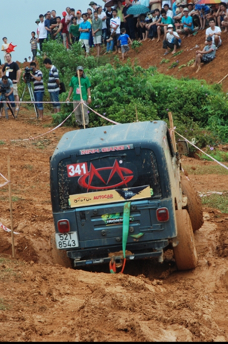 voc 2011 nhung pha tranh tai day an tuong trong mua bao