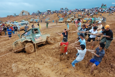 voc 2011 nhung pha tranh tai day an tuong trong mua bao