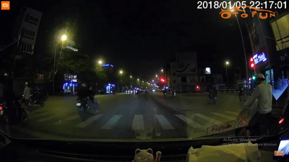 lieu linh vuot den do nam thanh nien gay tai nan nghiem trong