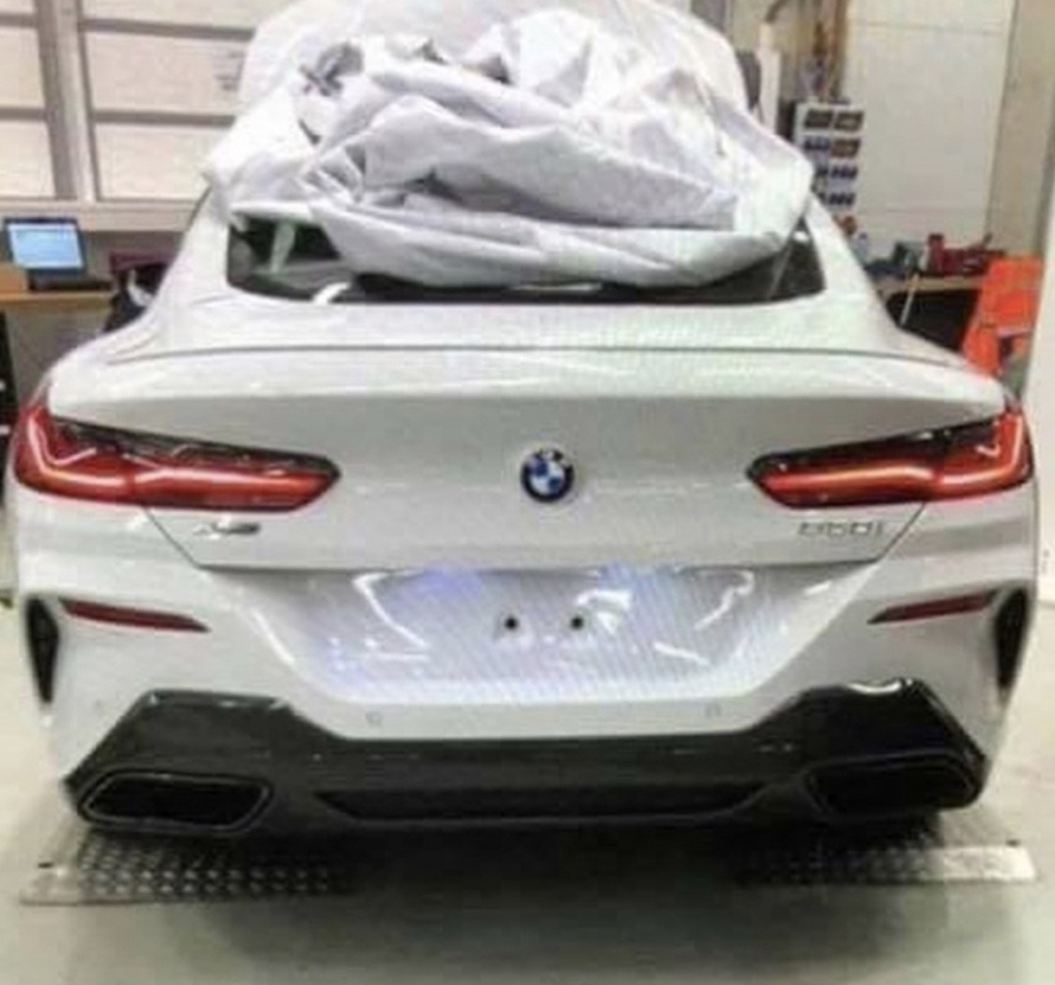 he lo hinh anh hoan thien bmw series 8