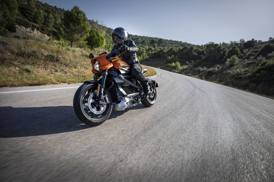 mo to dien harley davidson livewire co gia ban gan 30000 usd
