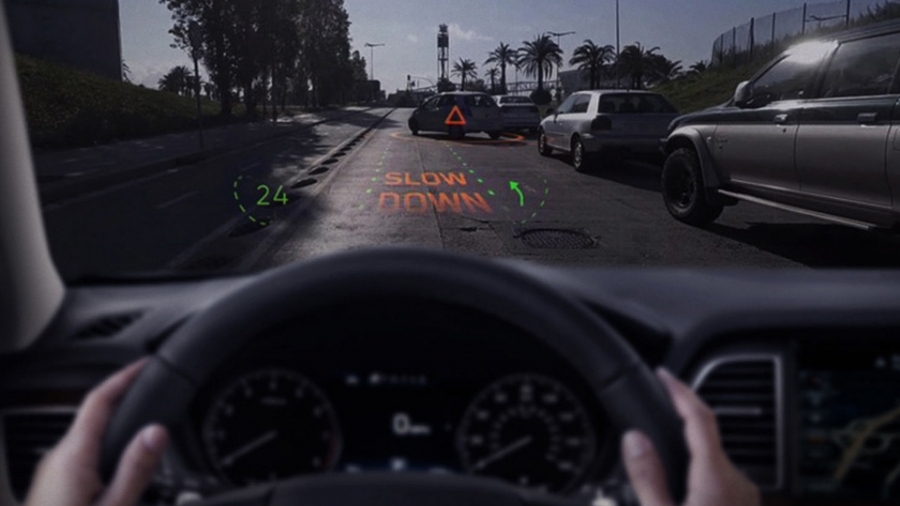 Hyundai trình làng công nghệ hiển thị hướng đi trên kính lái
