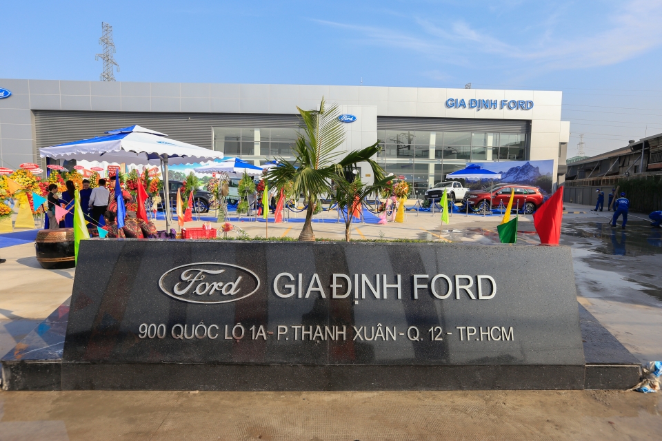 Ford khai trương đại lý chính hãng thứ 40 ở Việt Nam ford khai truong dai ly chinh hang thu 40 o viet nam