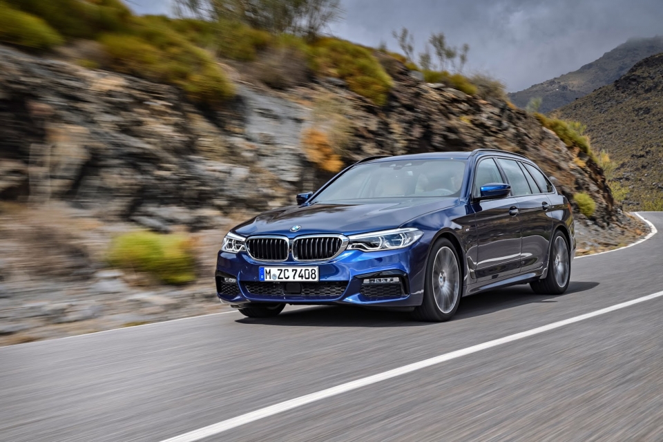 [Geneva 2017] BMW Series 5 Touring 2017 sẽ có bốn tùy chọn động cơ