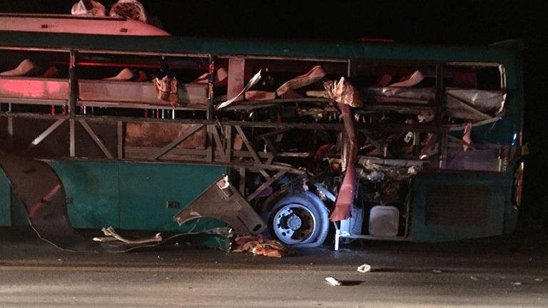 Xe khách giường nằm phát nổ trên Quốc lộ 18 làm 2 người chết, 12 người bị thương