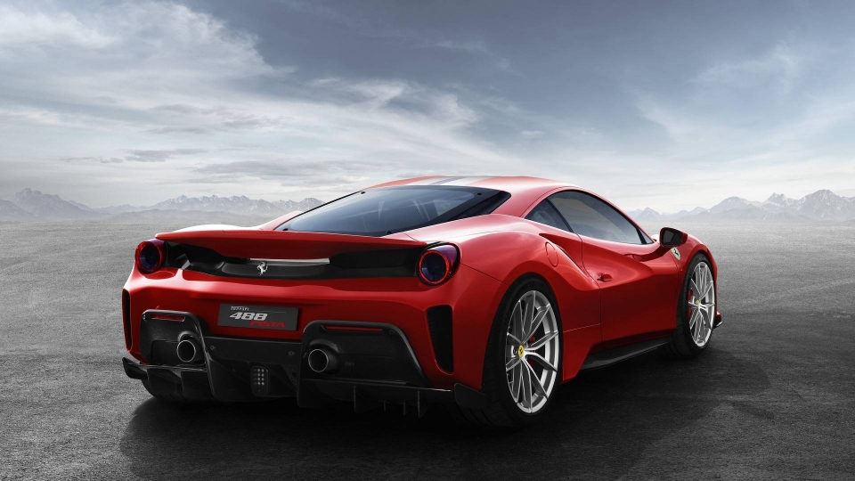 sieu xe ferrari 488 pista chinh thuc lo dien voi 771 ma luc