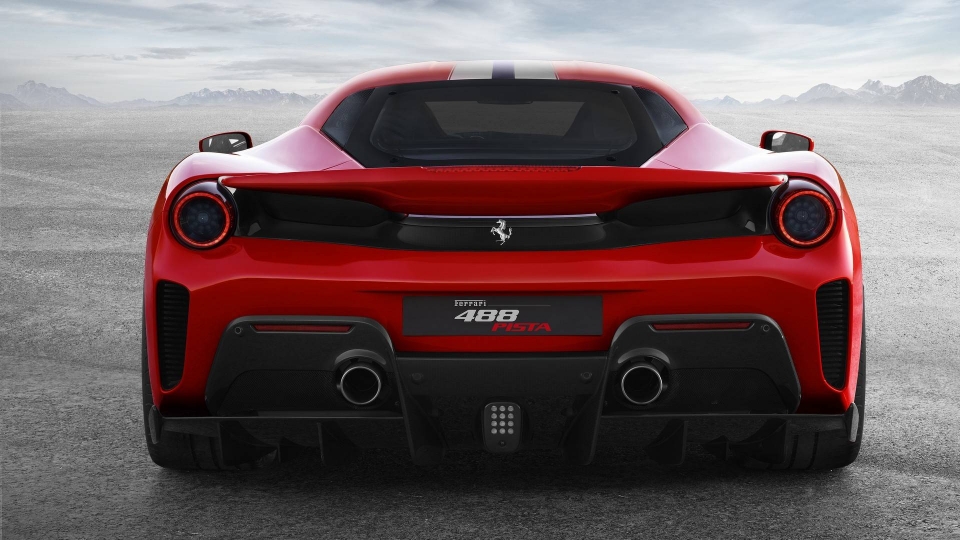sieu xe ferrari 488 pista chinh thuc lo dien voi 771 ma luc