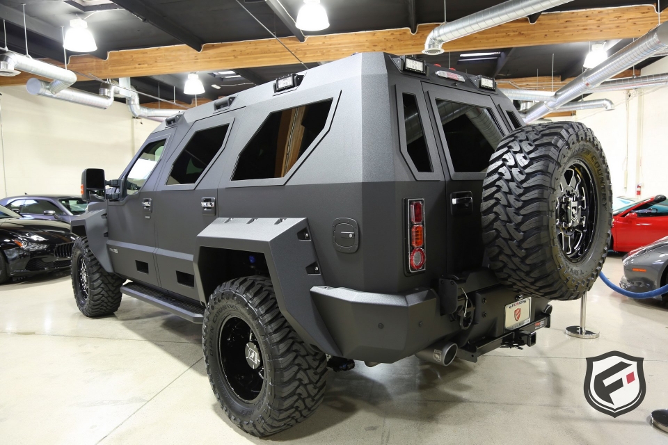 suv chong zombie rhino gx tri gia 263000 usd