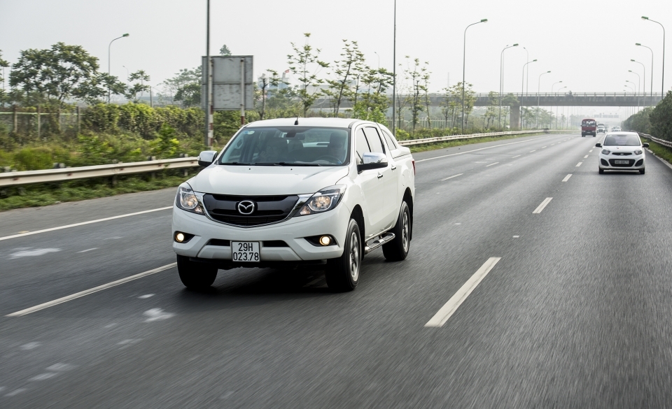 Thaco giảm giá mạnh tới 50 triệu để kích cầu Mazda BT-50