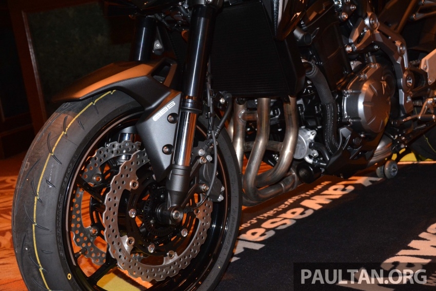 kawasaki trinh lang z900 abs tai malaysia gia tu 11100 usd