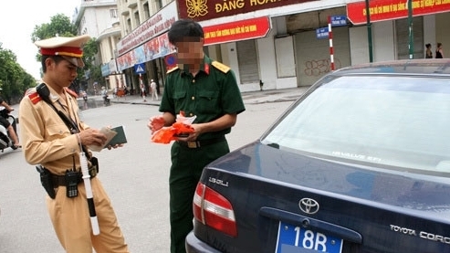 Hà Nội phạt "nguội" hơn 900 ôtô vi phạm giao thông trong hai tháng đầu năm