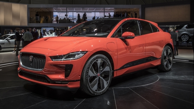 [Geneva 2018] Ngắm SUV chạy điện Jaguar I-Pace "bằng xương bằng thịt"