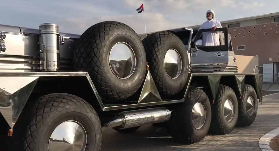 Choáng váng trước cỗ máy 10 bánh khổng lồ choang vang truoc co may 10 banh khong lo