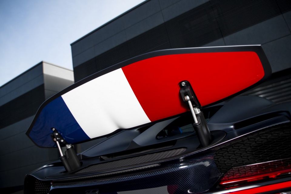 bugatti cong bo chiron sport phien ban ki niem chi 20 chiec duoc san xuat