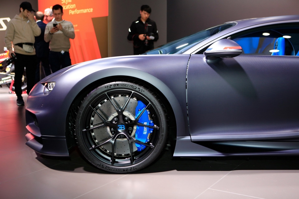 bugatti cong bo chiron sport phien ban ki niem chi 20 chiec duoc san xuat