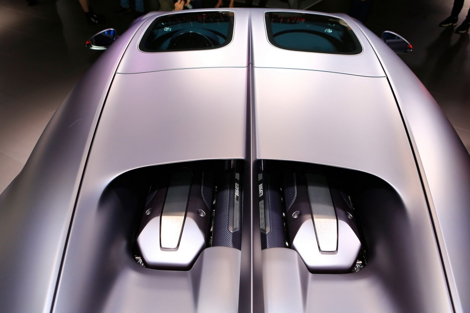 bugatti cong bo chiron sport phien ban ki niem chi 20 chiec duoc san xuat
