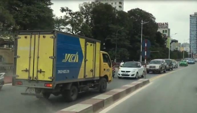 Phạt 1 triệu, tước GPLX 2 tháng đối với tài xế đi ngược chiều