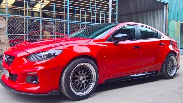 Ngắm Mazda6 độ bodykit với sắc đỏ cá tính tại Hà Nội
