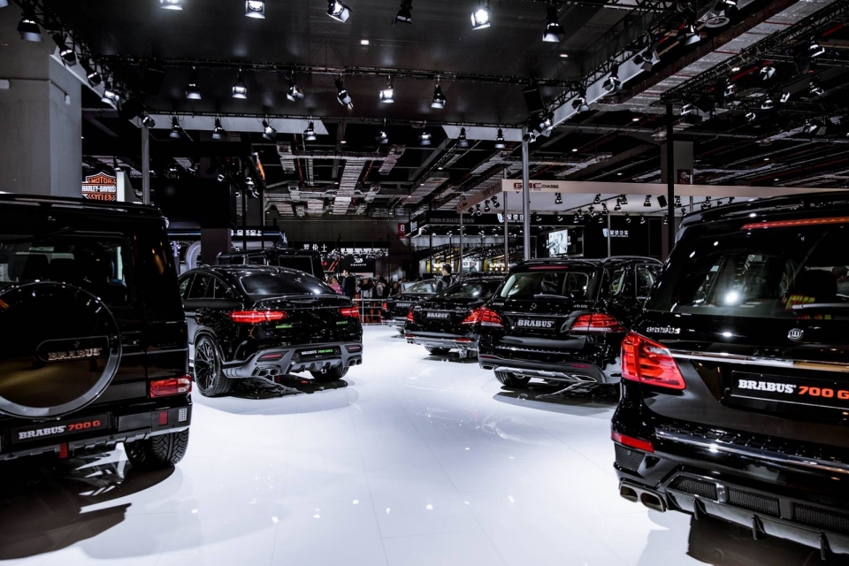binh doan brabus do bo trien lam xe thuong hai 2017