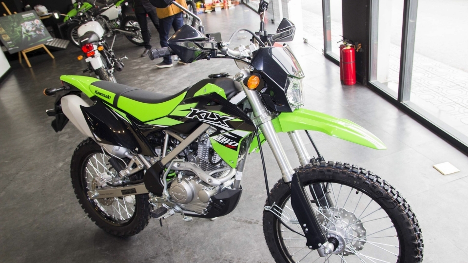 Chi tiết mô tô địa hình Kawasaki KLX 150 BF 2018 tại Hà Nội