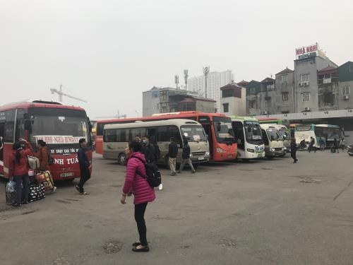 ha noi giam toi da ap luc tai cac ben xe trong dip nghi le 304 va 15