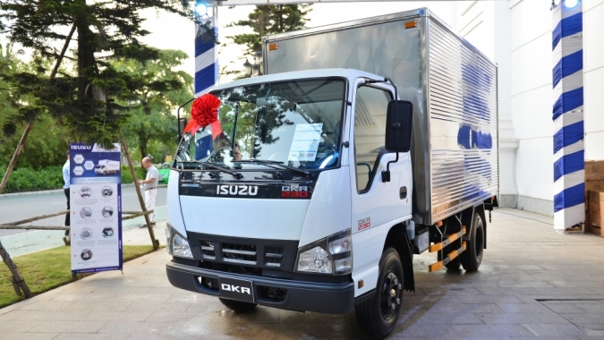 Isuzu ra mắt thị trường miền Bắc dòng xe tải mới đạt chuẩn khí thải Euro 4