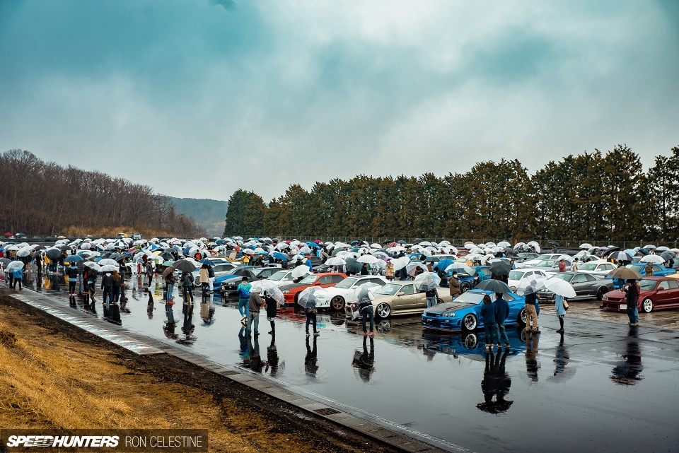 hon 100 xe nissan skyline quy tu o nhat ban