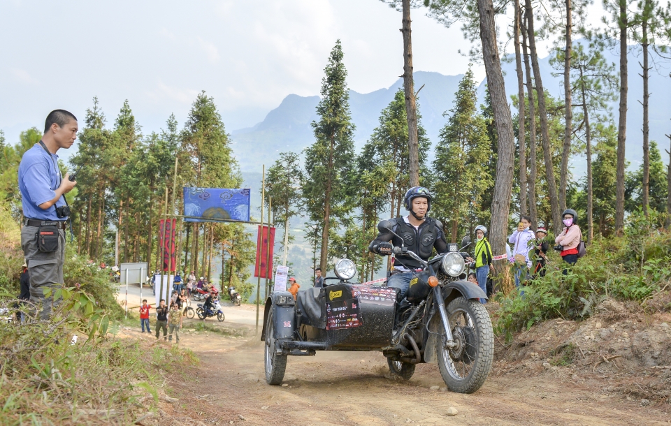 tinh than da le hoi off road lon nhat ha giang khai mac