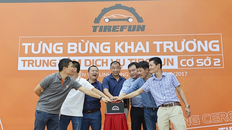Trung tâm dịch vụ lốp Tirefun Long Biên tưng bừng khai trương