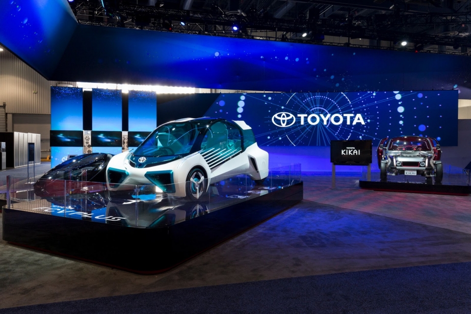 toyota hop tac voi nvidia nghien cuu cong nghe xe tu hanh