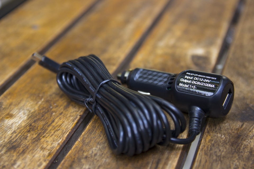 Máy quay hành trình ô tô VietMap K12: ghi hình Full HD đồng thời trước sau, chưa có WiFi may quay hanh trinh o to vietmap k12 ghi hinh full hd dong thoi truoc sau chua co wifi