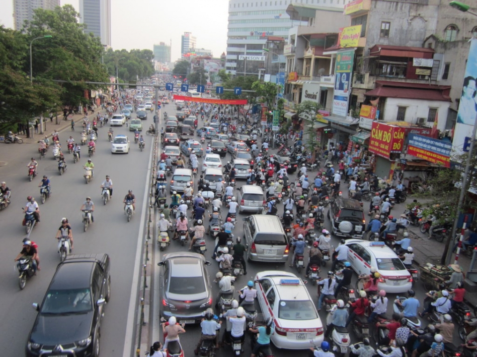ha noi tham dinh du an duong hoang cau voi phuc va pham van dong van tien dung