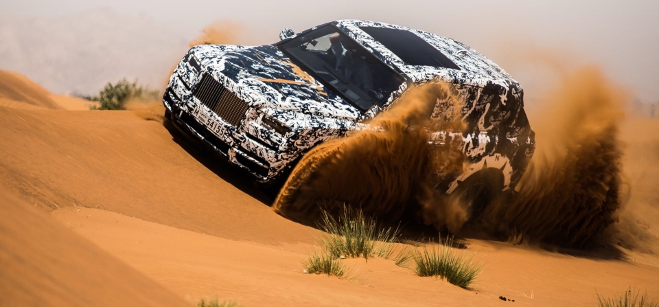 rolls royce se cong bo suv dau tay cullinan vao ngay 105