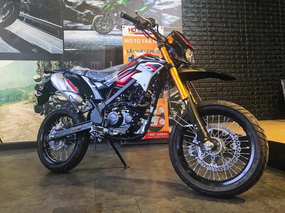 he lo hinh anh cao cao pho kawasaki d tracker 150 tai viet nam