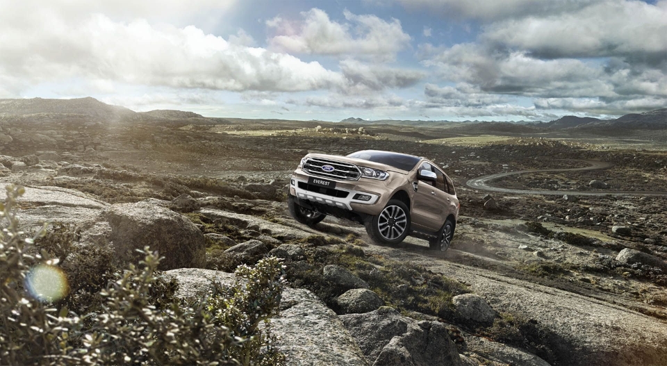 truc tiep le ra mat ford everest 2019