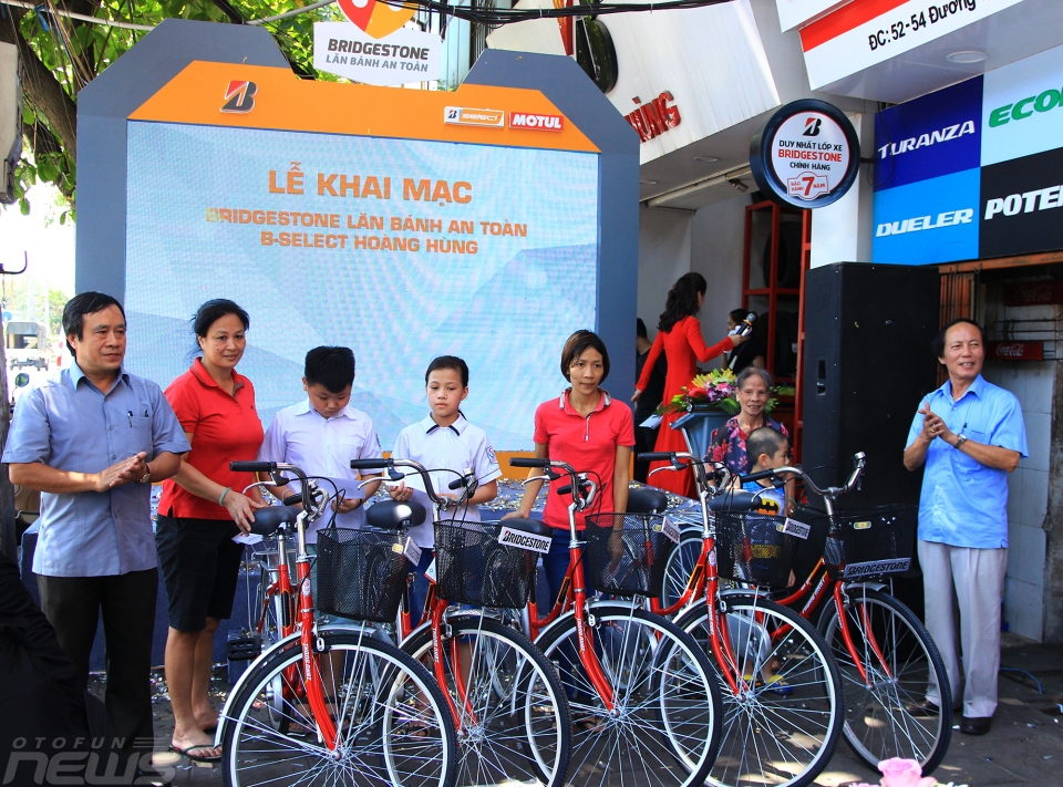 bridgestone lan banh an toan den voi nguoi dan thu do