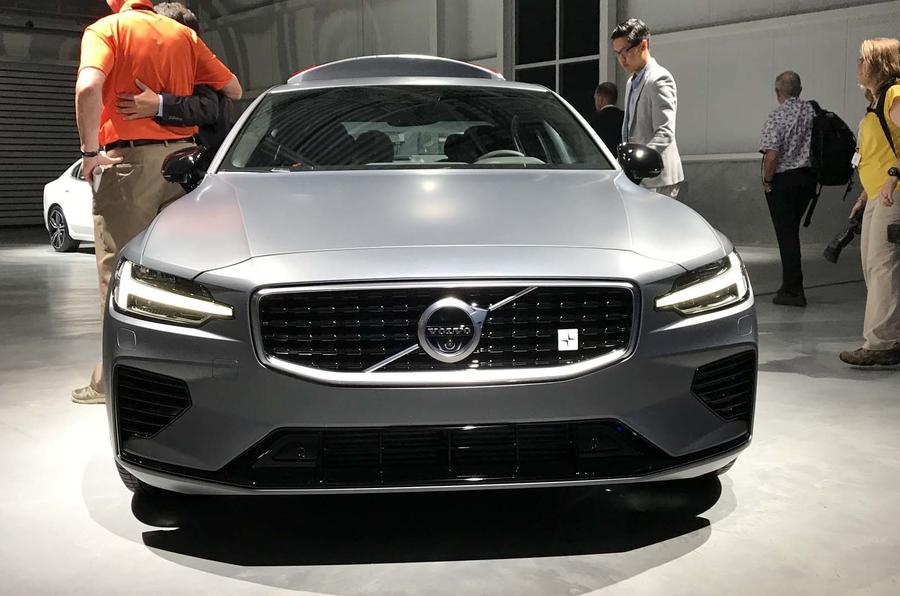 volvo s60 ra mat voi nhieu diem dac biet