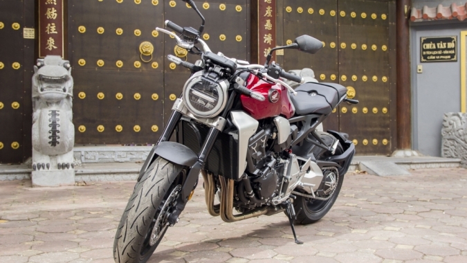 Ngắm Honda CB1000R 2018 đầu tiên Hà Nội