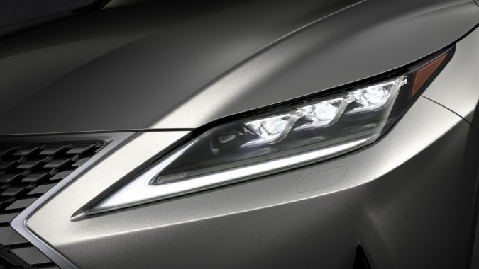 Lexus RX 2020 sẽ có đèn pha LED thông minh BladeScan